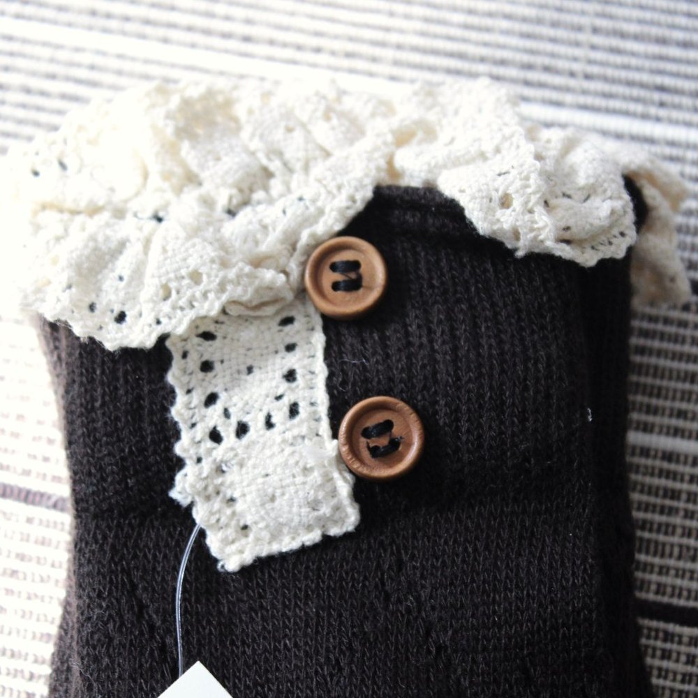 NWT Lace Ruffle Boot Socks Size 9-11